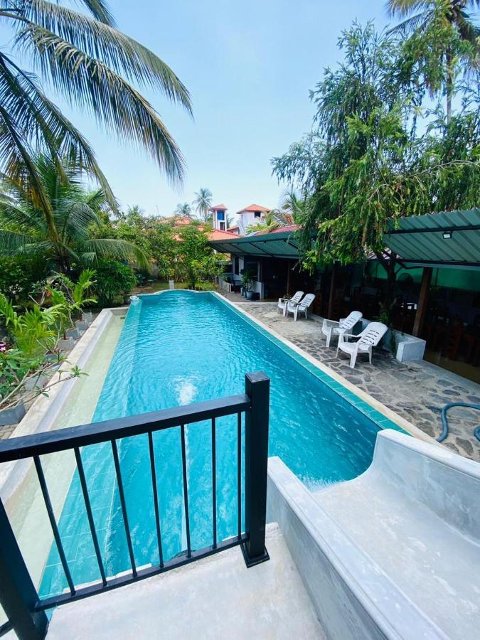 Bed and Breakfast Optimum Residencies Негомбо Екстер'єр фото