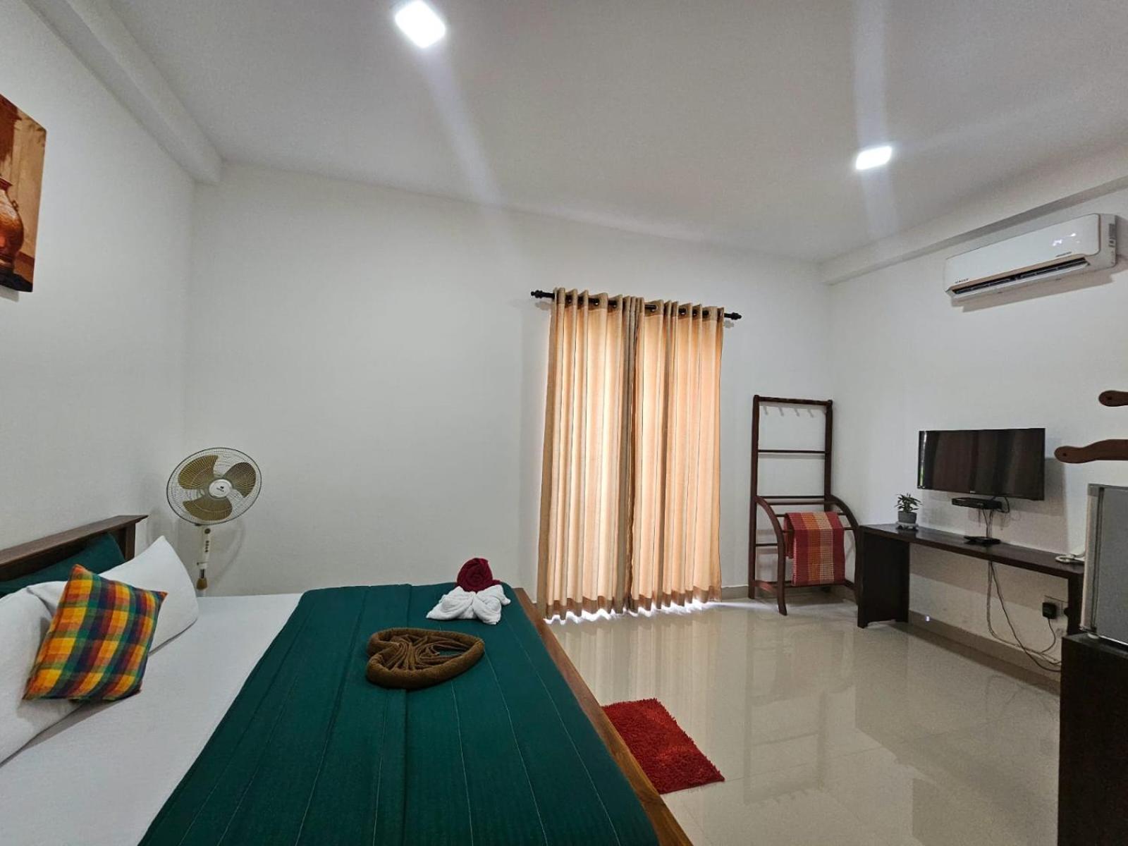 Bed and Breakfast Optimum Residencies Негомбо Екстер'єр фото