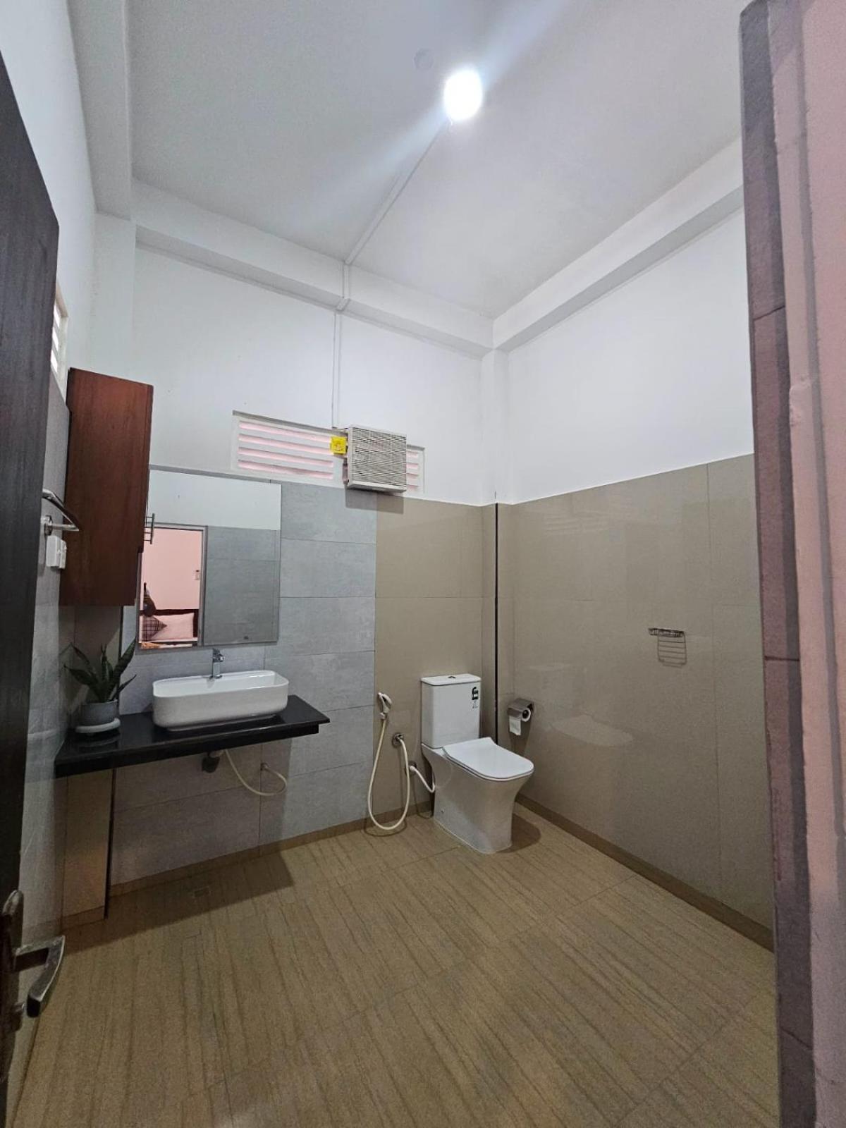 Bed and Breakfast Optimum Residencies Негомбо Екстер'єр фото