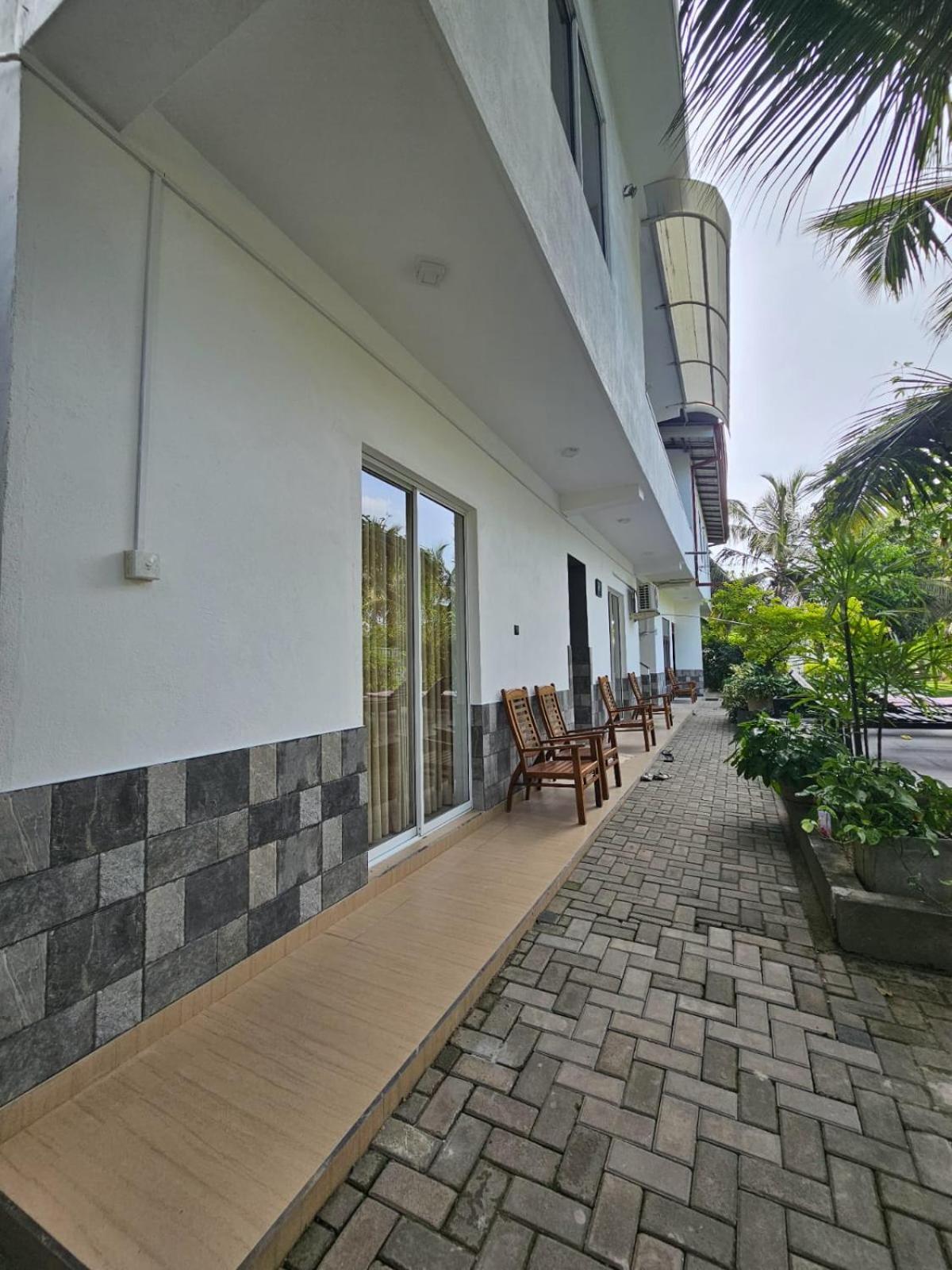 Bed and Breakfast Optimum Residencies Негомбо Екстер'єр фото